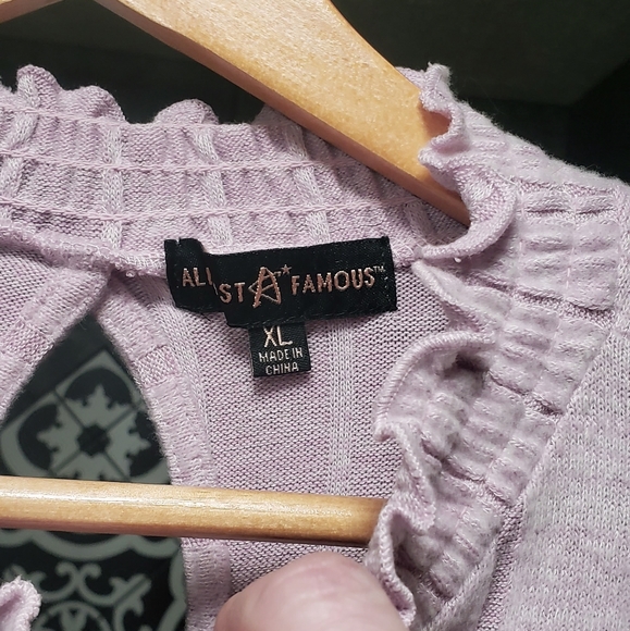 Almost Famous sweater - Picture 3 of 5